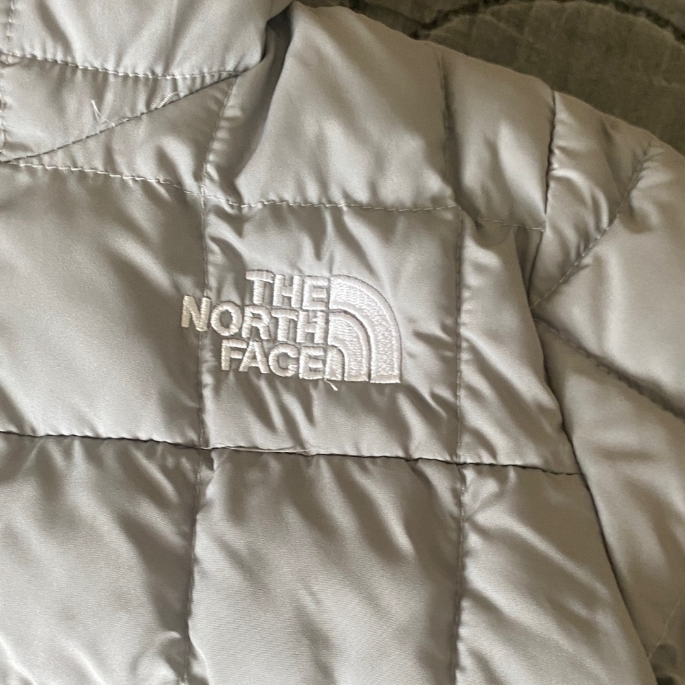 The North Face Kids Puffer Jacket - Gray - Picture 3 of 5